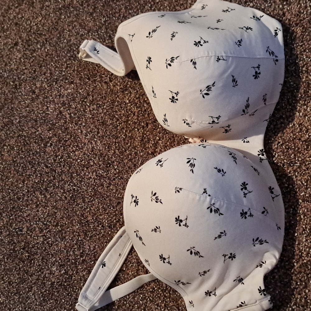 Cacique Lightly Lined Balconette Bra